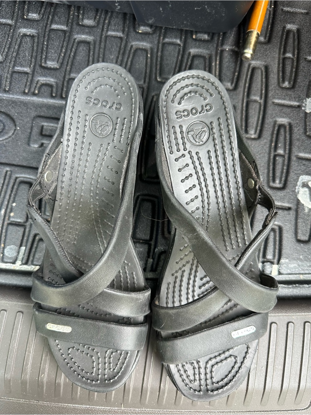 CROCS Black Strappy Block Heel Backless Sandals - Picture 6 of 9